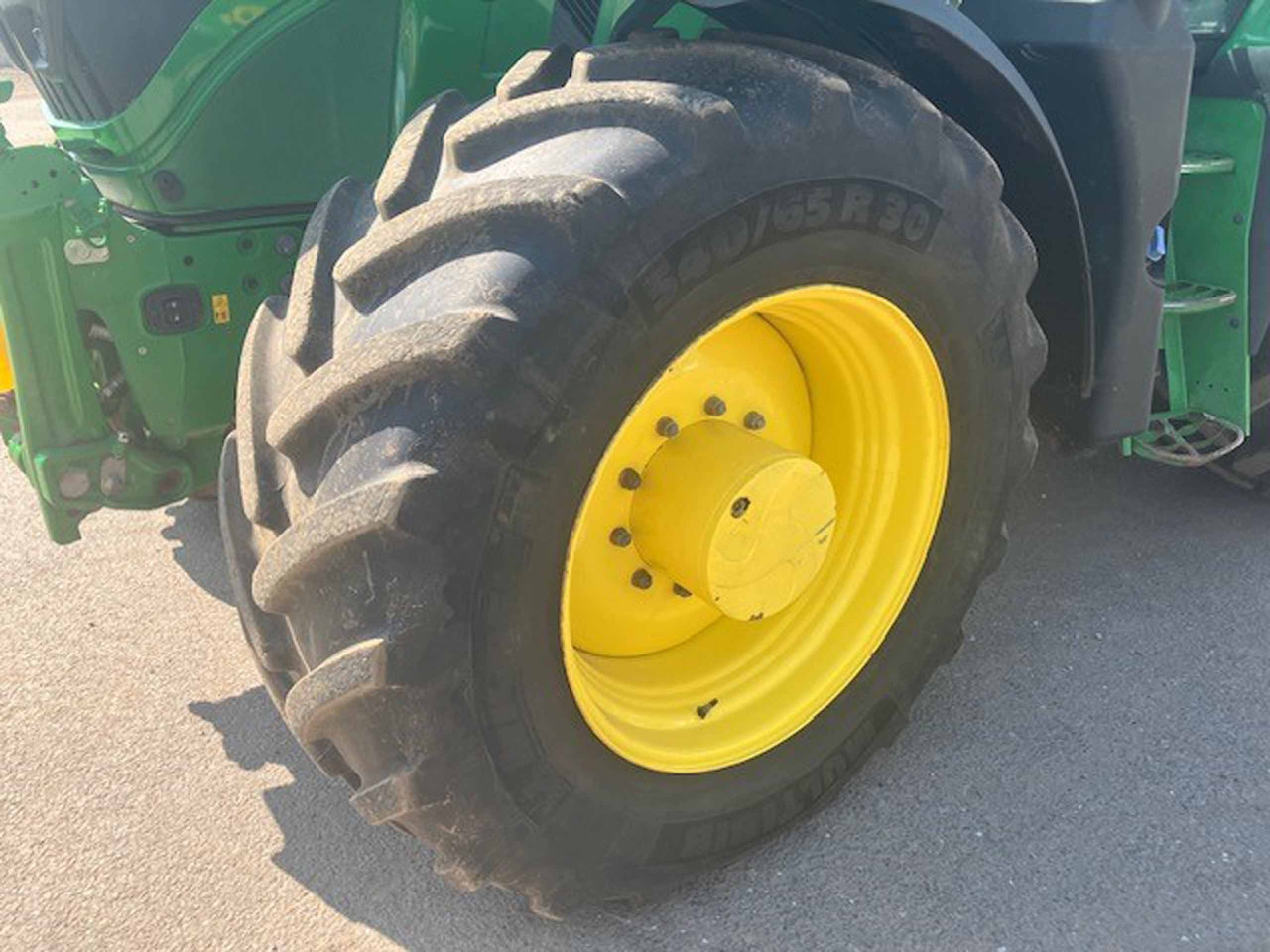 John Deere 6R 185 - Trator: foto 2 John Deere 6R 185 - Trator: foto 2