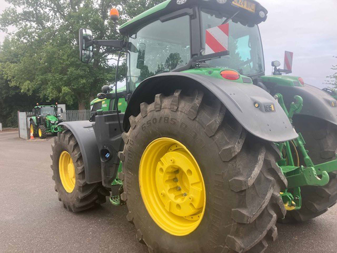 John Deere 6R 195 - Trator: foto 3 John Deere 6R 195 - Trator: foto 3