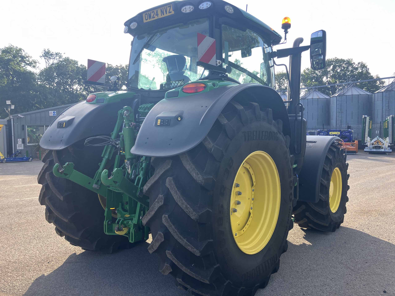 John Deere 6R 195 - Trator: foto 5 John Deere 6R 195 - Trator: foto 5