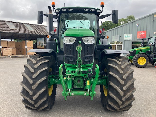 John Deere 6R 195 - Trator: foto 4 John Deere 6R 195 - Trator: foto 4