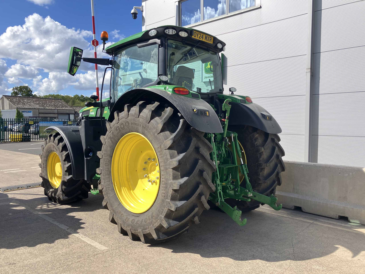 John Deere 6R 215 - Trator: foto 3 John Deere 6R 215 - Trator: foto 3