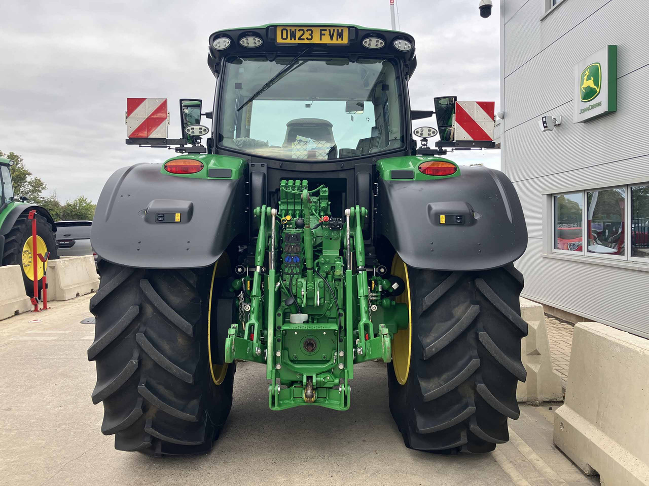 John Deere 6R 215 - Trator: foto 4 John Deere 6R 215 - Trator: foto 4