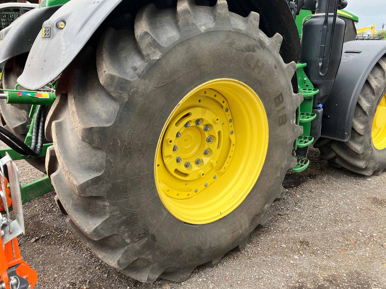 John Deere 6R 215 - Trator: foto 5 John Deere 6R 215 - Trator: foto 5