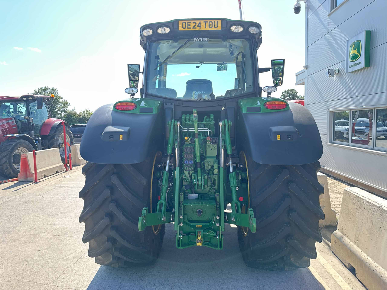 John Deere 6R 215 - Trator: foto 4 John Deere 6R 215 - Trator: foto 4