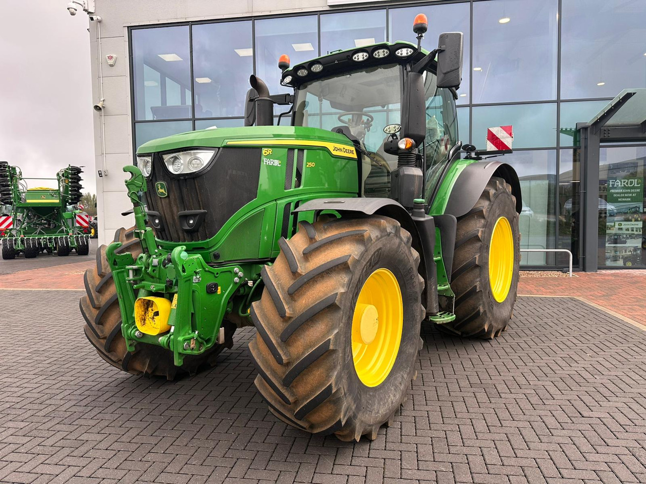 John Deere 6R 250 - Trator: foto 1 John Deere 6R 250 - Trator: foto 1