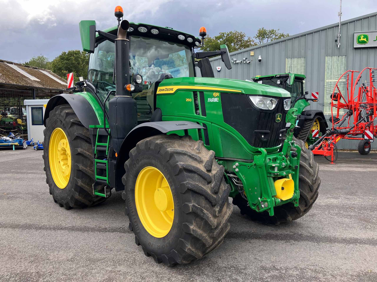 John Deere 6R 250 - Trator: foto 4 John Deere 6R 250 - Trator: foto 4