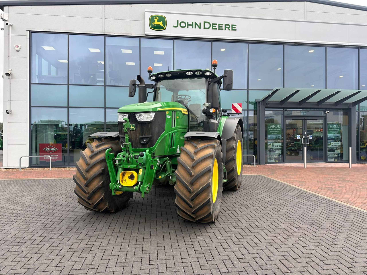 John Deere 6R 250 - Trator: foto 4 John Deere 6R 250 - Trator: foto 4
