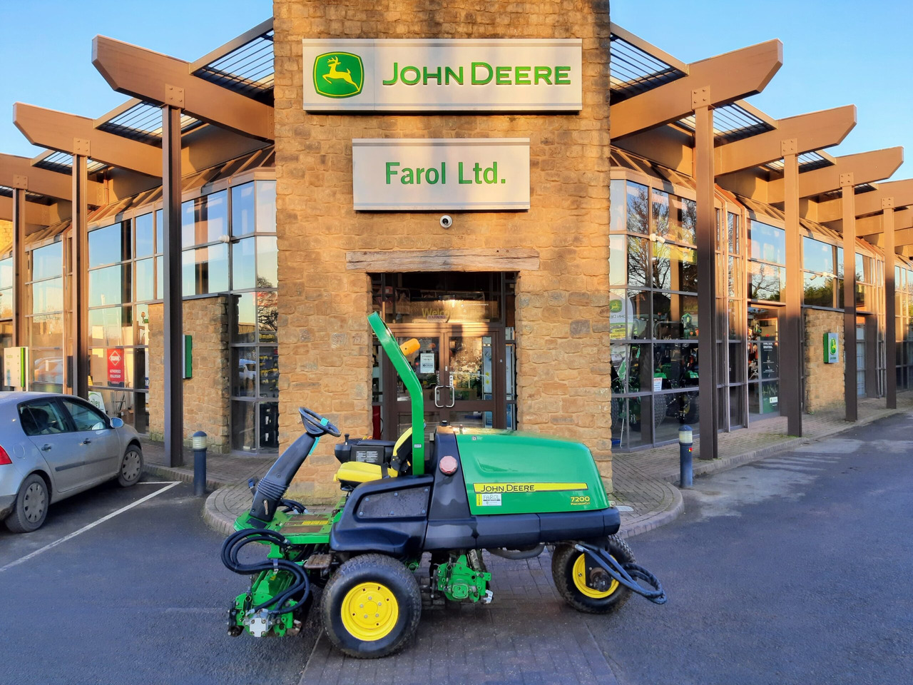 John Deere 7200 utility triple mower - Cortador de grama: foto 2 John Deere 7200 utility triple mower - Cortador de grama: foto 2