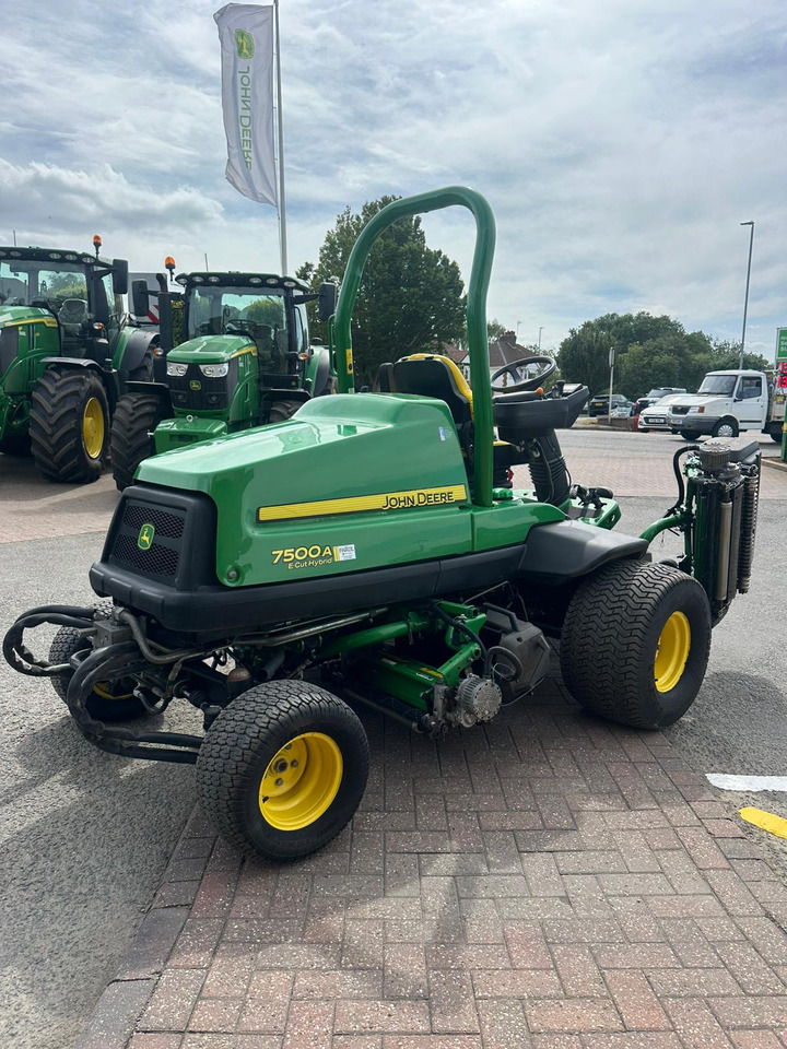 John Deere 7500AE Fairway Mower - Cortador de grama: foto 2 John Deere 7500AE Fairway Mower - Cortador de grama: foto 2