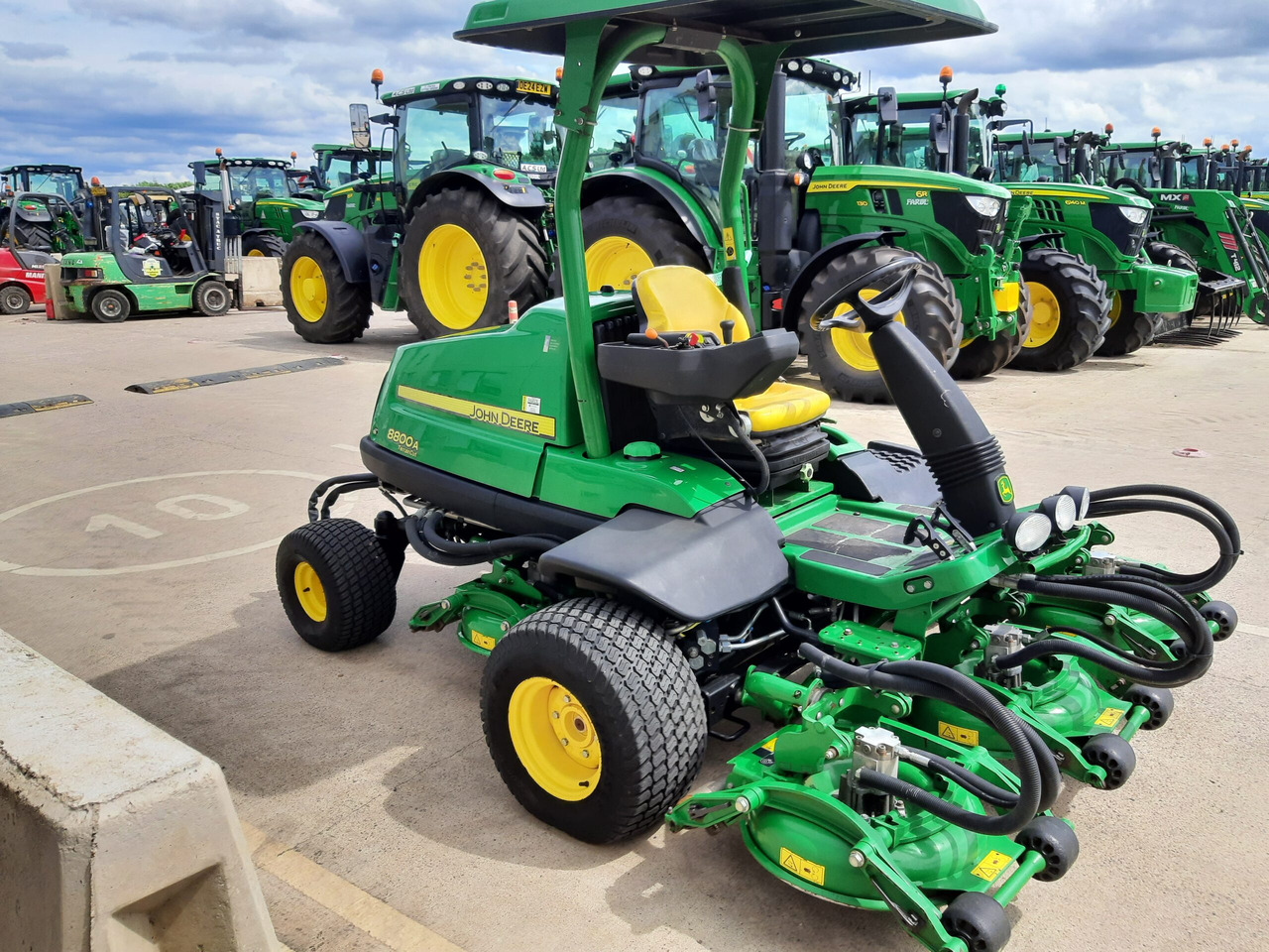 John Deere 8800A TerrainCut Mower - Cortador de grama: foto 3 John Deere 8800A TerrainCut Mower - Cortador de grama: foto 3