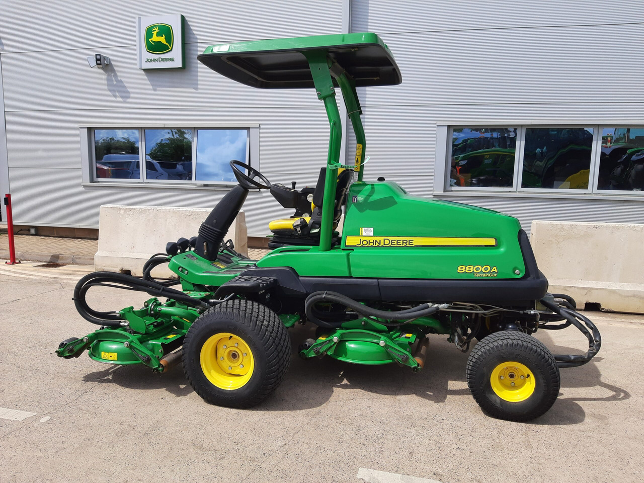 John Deere 8800A TerrainCut Mower - Cortador de grama: foto 1 John Deere 8800A TerrainCut Mower - Cortador de grama: foto 1