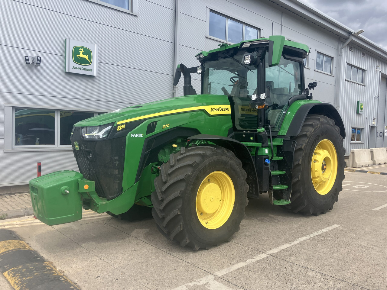 John Deere 8R 370 - Trator: foto 1 John Deere 8R 370 - Trator: foto 1