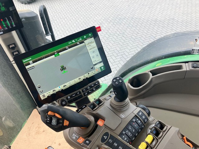 Trator John Deere 8R 370: foto 9