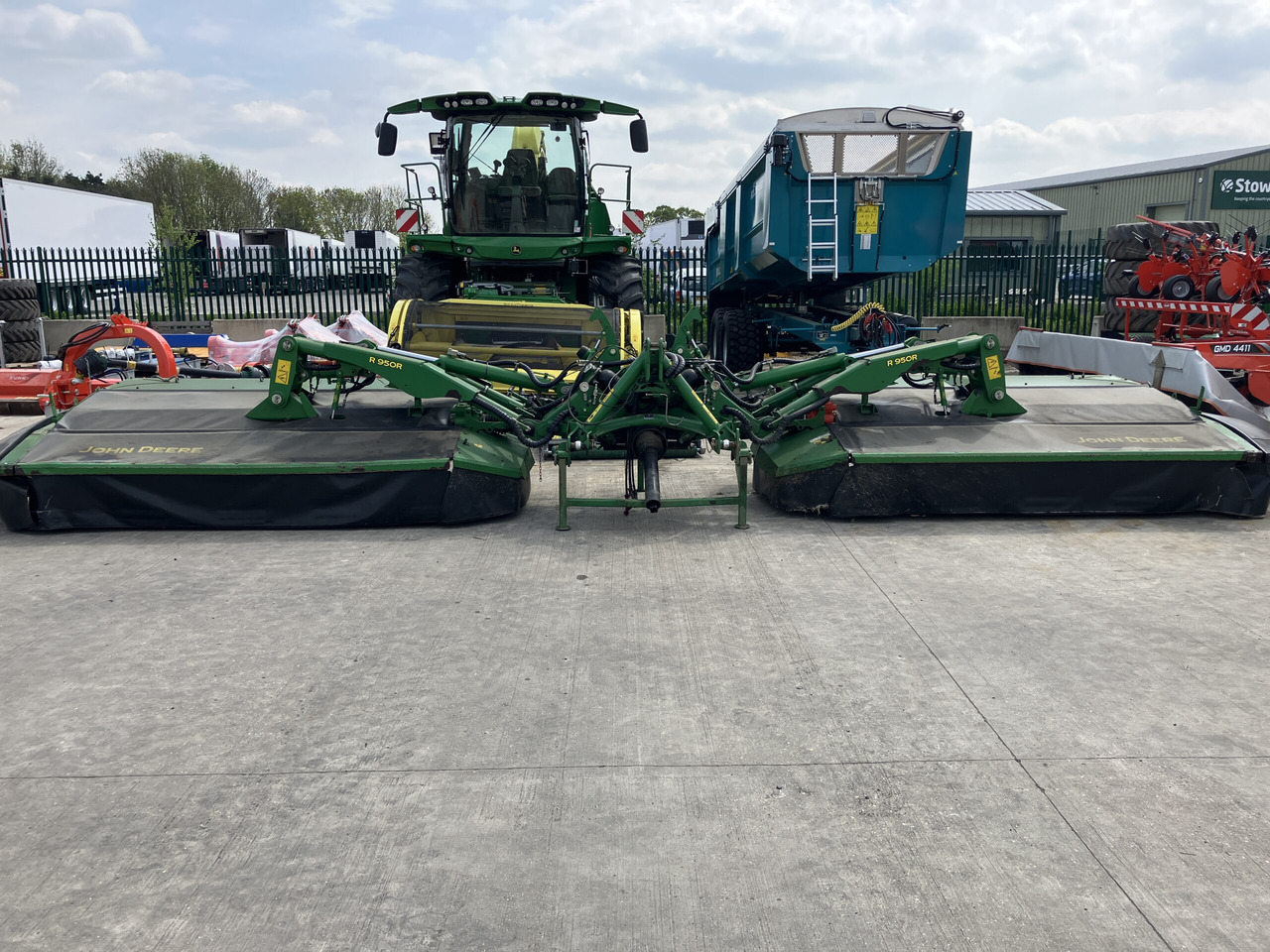 John Deere Rear R950R Mower Conditioners - Máquina para produção de feno: foto 2 John Deere Rear R950R Mower Conditioners - Máquina para produção de feno: foto 2