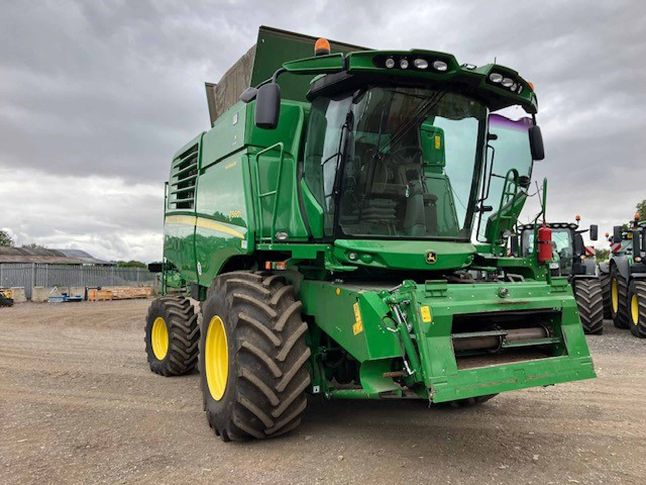 John Deere T560i HillMaster - Ceifeira debulhadora: foto 2 John Deere T560i HillMaster - Ceifeira debulhadora: foto 2