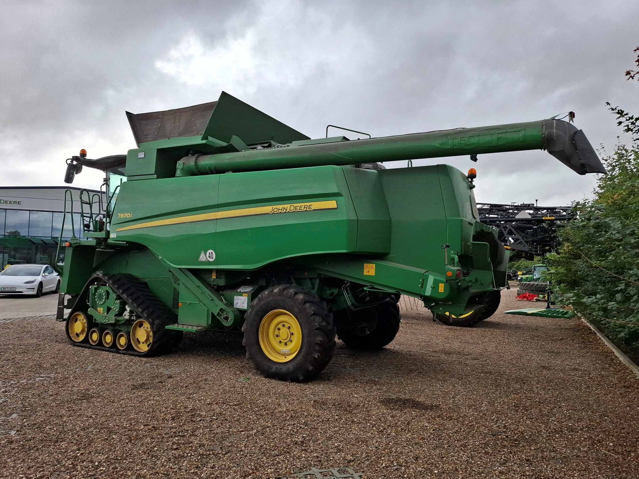 John Deere T670i - Ceifeira debulhadora: foto 3 John Deere T670i - Ceifeira debulhadora: foto 3