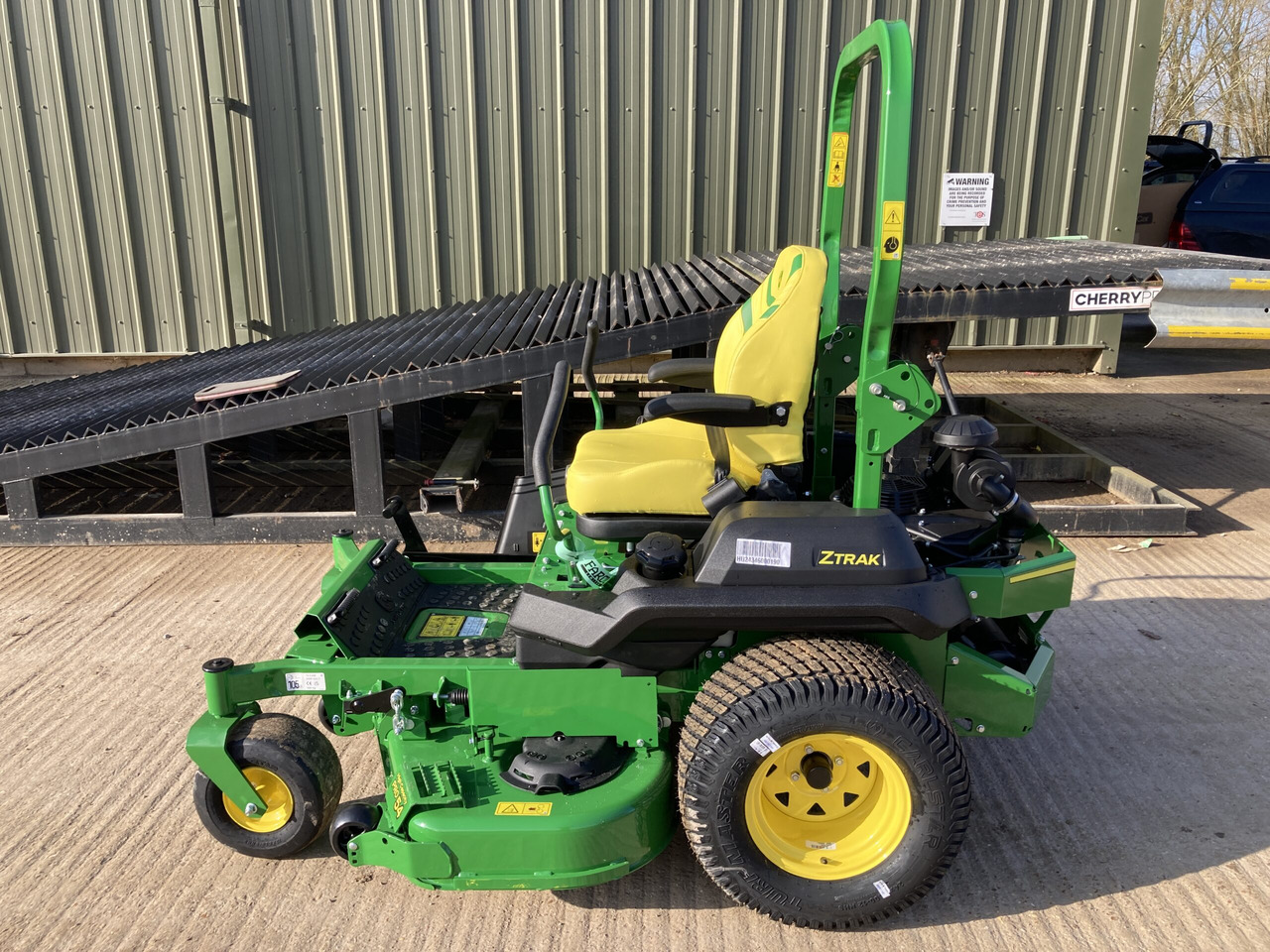 John Deere Z740R zero turn rotary mower - Cortador de grama: foto 3 John Deere Z740R zero turn rotary mower - Cortador de grama: foto 3
