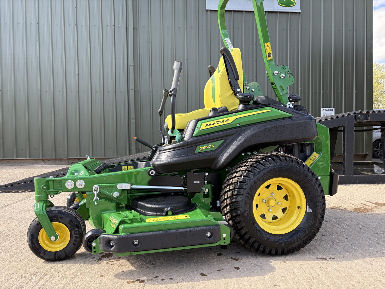 John Deere Z950R commercial Z-turn mower - Cortador de grama: foto 1 John Deere Z950R commercial Z-turn mower - Cortador de grama: foto 1