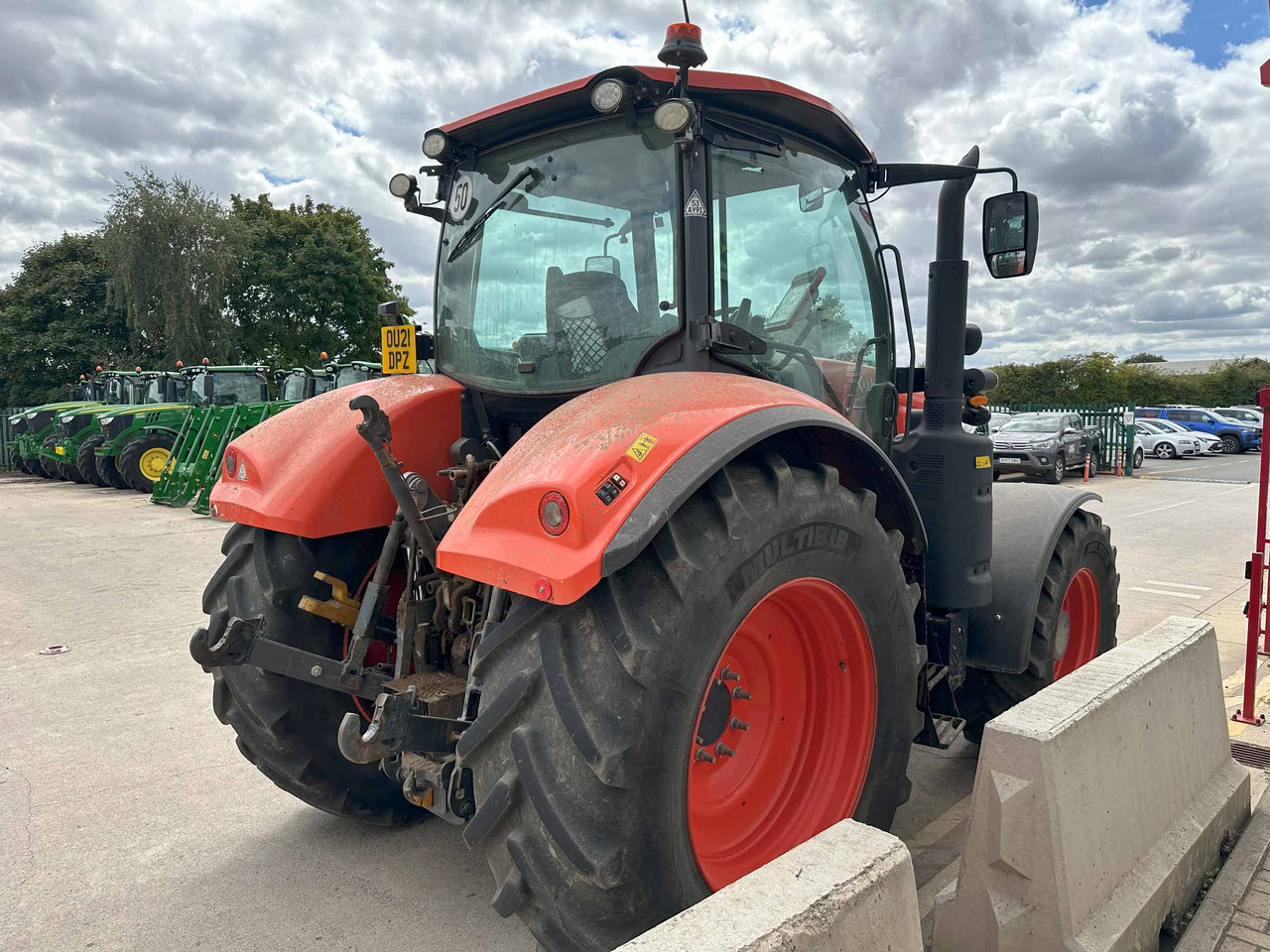Kubota M7173 Premium KVT - Trator: foto 5 Kubota M7173 Premium KVT - Trator: foto 5