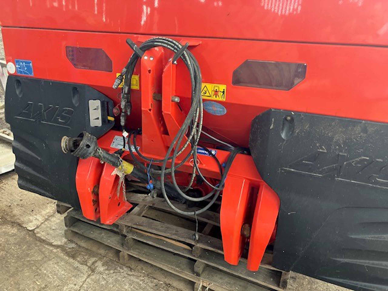 Kuhn Axis 30.2D - Distribuidor de fertilizantes: foto 5 Kuhn Axis 30.2D - Distribuidor de fertilizantes: foto 5