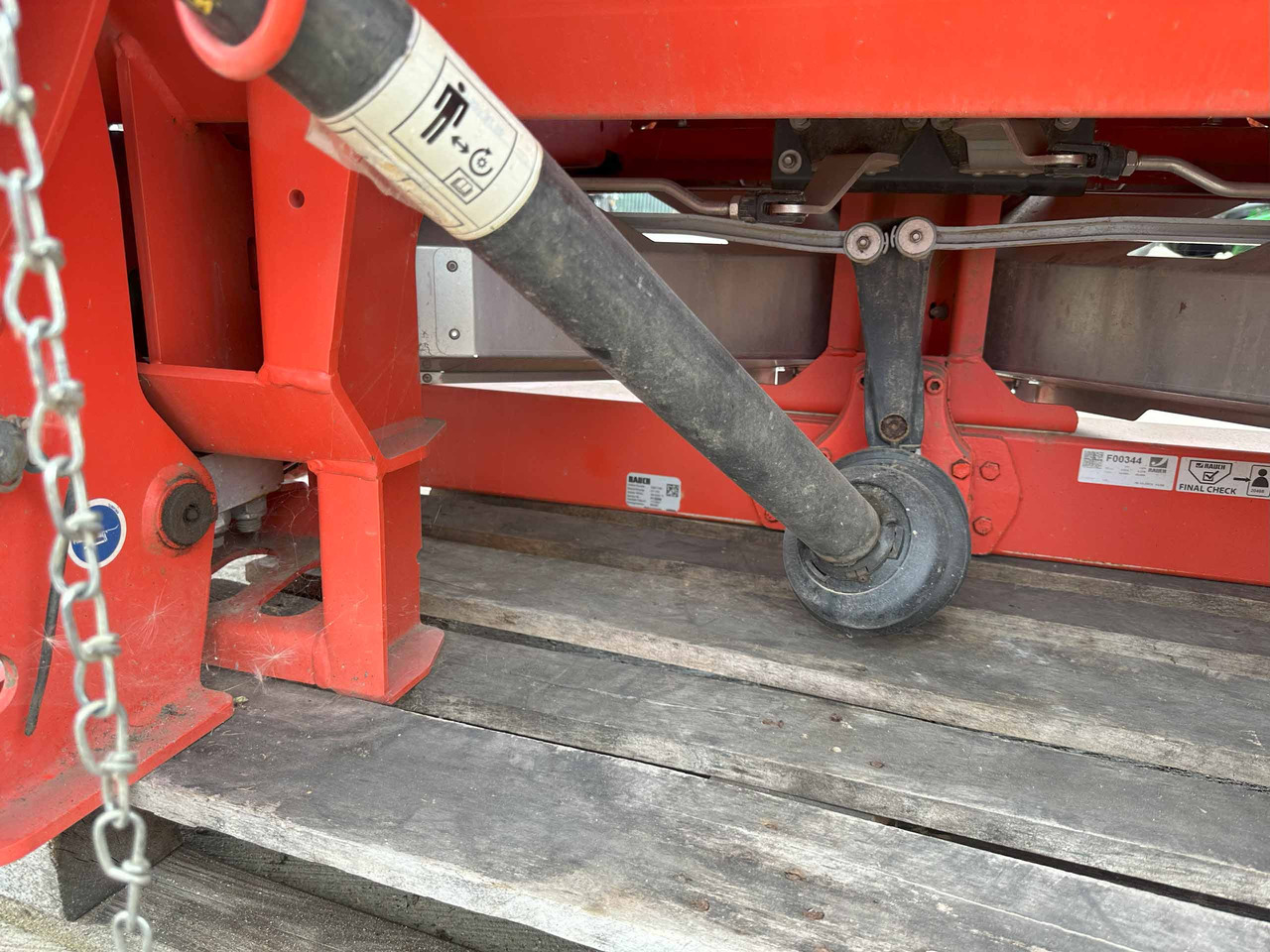 Kuhn Axis 50.2 M-EMC-W - Distribuidor de fertilizantes: foto 4 Kuhn Axis 50.2 M-EMC-W - Distribuidor de fertilizantes: foto 4