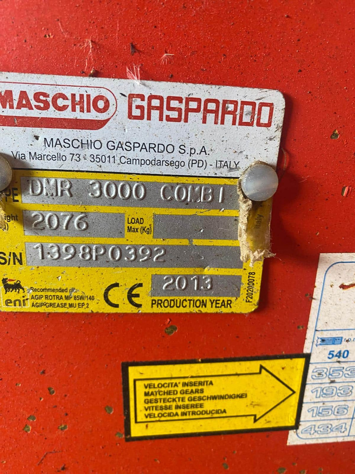 Maschio Alitalia 3mtr drill with 3mtr Power Harrow - Semeadora combinada: foto 4 Maschio Alitalia 3mtr drill with 3mtr Power Harrow - Semeadora combinada: foto 4