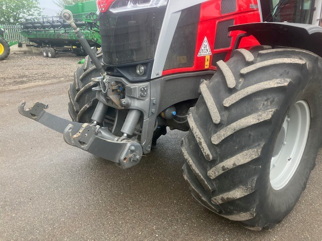Massey Ferguson 8S.245 - Trator: foto 2 Massey Ferguson 8S.245 - Trator: foto 2