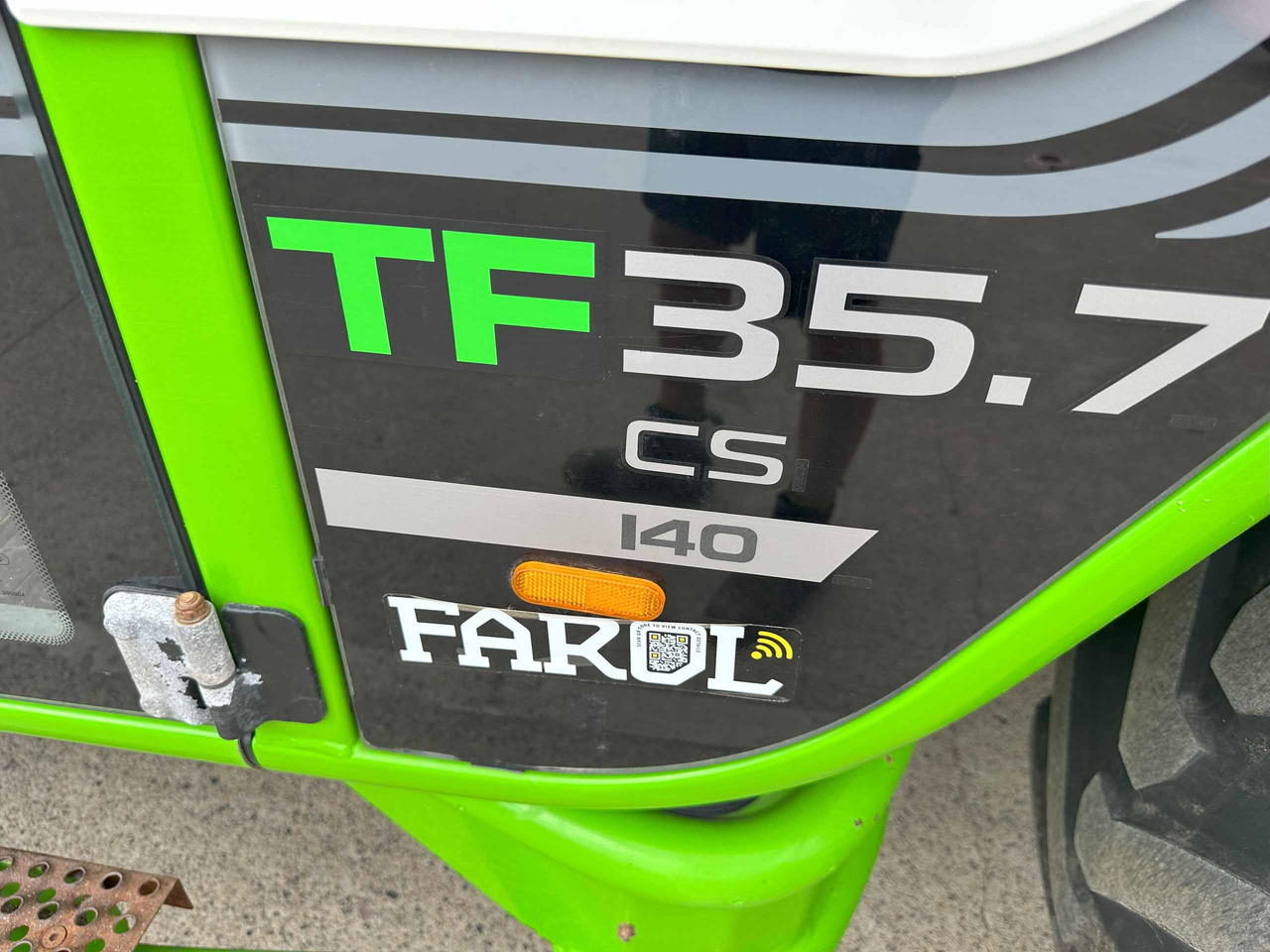 Merlo TF35.7 CS 140 - Empilhador telescópico: foto 2 Merlo TF35.7 CS 140 - Empilhador telescópico: foto 2