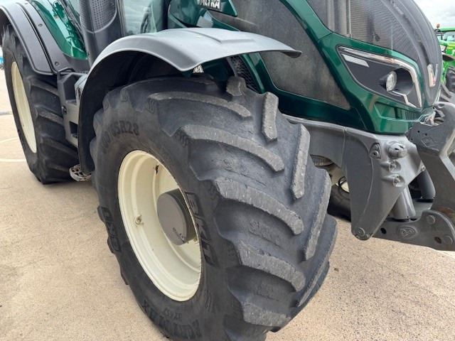 VALTRA T214 - Trator: foto 5 VALTRA T214 - Trator: foto 5