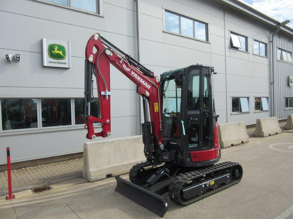 YANMAR VIO27-6 - Escavadeira: foto 2 YANMAR VIO27-6 - Escavadeira: foto 2