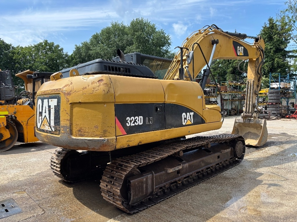 CAT 323 D LN - Escavadora de rastos: foto 4 CAT 323 D LN - Escavadora de rastos: foto 4