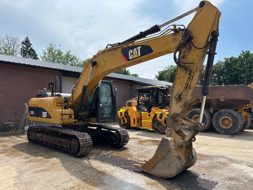 CAT 323 D LN - Escavadora de rastos: foto 5 CAT 323 D LN - Escavadora de rastos: foto 5