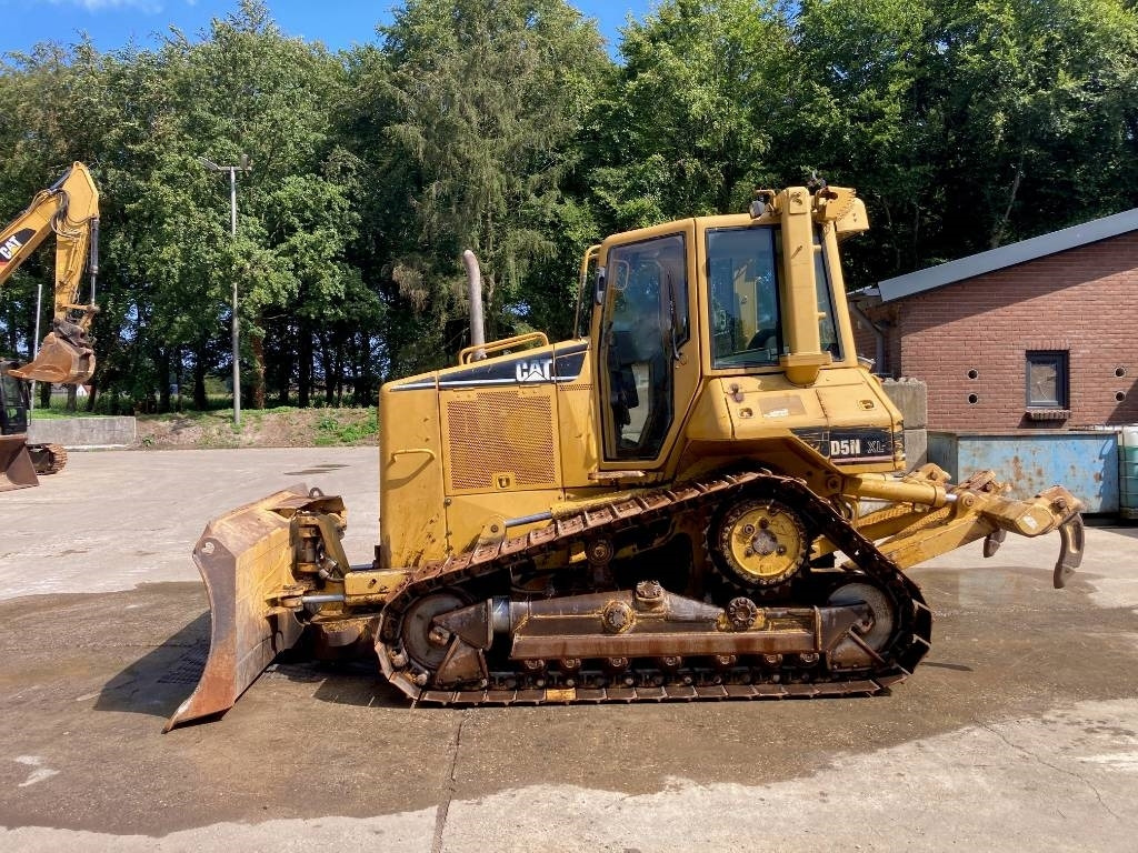 CAT D 5 N XL - Buldôzer: foto 2 CAT D 5 N XL - Buldôzer: foto 2