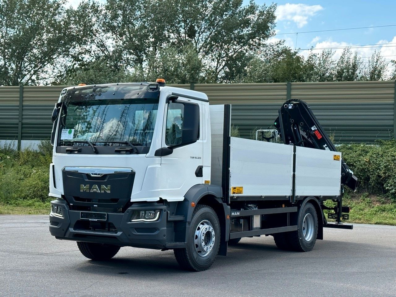 MAN TGM 18.320 4x2 Euro6e Kran Hiab - Camião grua: foto 1 MAN TGM 18.320 4x2 Euro6e Kran Hiab - Camião grua: foto 1
