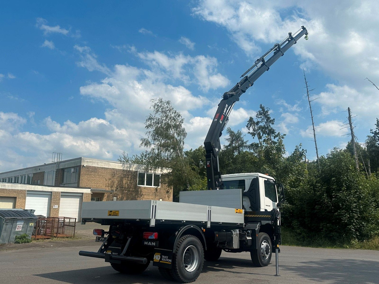 MAN TGM 18.320 4x4 Euro 6e Pritsche Hiab 228-4 Kran - Camião de caixa aberta/ Plataforma, Camião grua: foto 5 MAN TGM 18.320 4x4 Euro 6e Pritsche Hiab 228-4 Kran - Camião de caixa aberta/ Plataforma, Camião grua: foto 5