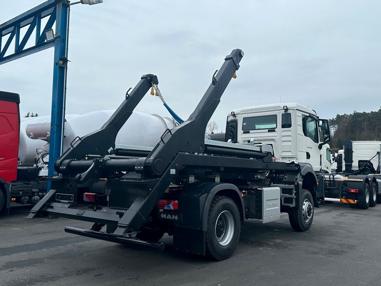 MAN TGS 18.400 4x4 Euro 6e Hyva Absetzkipper - Camião basculante, Camião grua: foto 3 MAN TGS 18.400 4x4 Euro 6e Hyva Absetzkipper - Camião basculante, Camião grua: foto 3