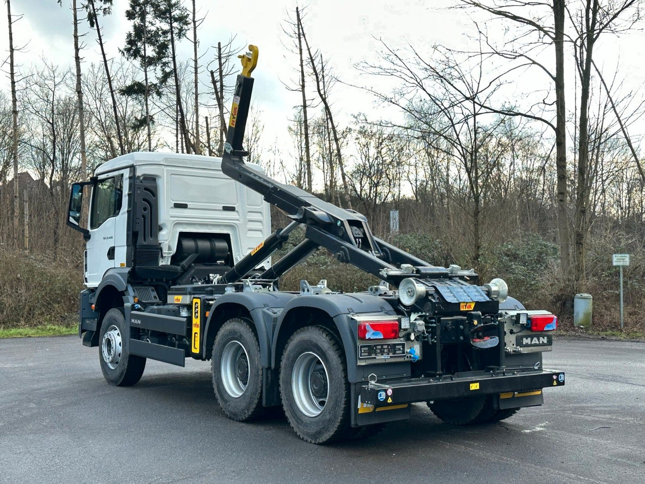 MAN TGS 33.440 6x4 Euro6e Abrollkipper Hyva - Camião polibenne, Camião grua: foto 4 MAN TGS 33.440 6x4 Euro6e Abrollkipper Hyva - Camião polibenne, Camião grua: foto 4