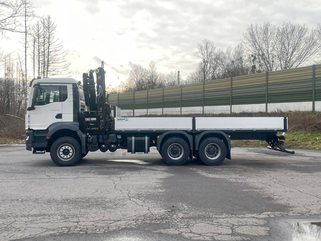 MAN TGS 33.440 6x4 Kran HIAB 138-3 - Camião de caixa aberta/ Plataforma, Camião grua: foto 4 MAN TGS 33.440 6x4 Kran HIAB 138-3 - Camião de caixa aberta/ Plataforma, Camião grua: foto 4