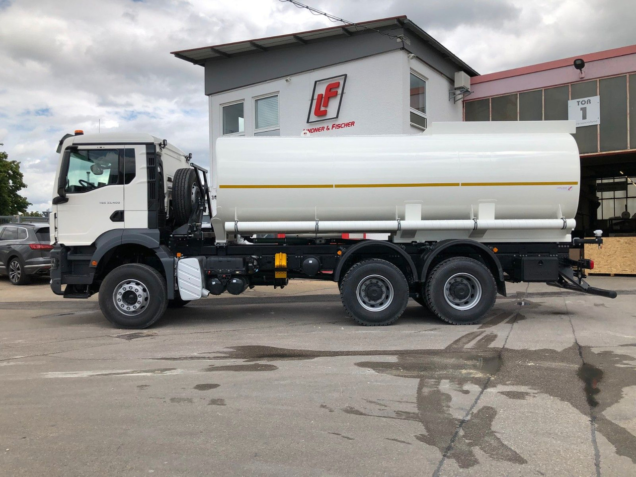 MAN TGS 33.440 6x4 Wasser Tank 20.000 - Caminhão tanque, Camião grua: foto 1 MAN TGS 33.440 6x4 Wasser Tank 20.000 - Caminhão tanque, Camião grua: foto 1