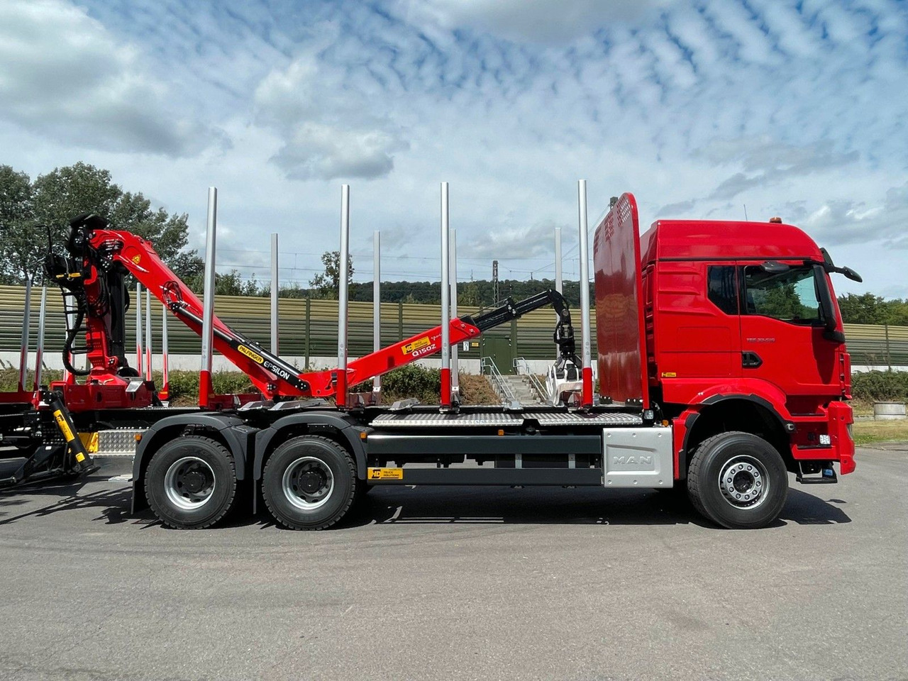 Camião de transporte de madeira, Camião grua MAN TGS 33.510 6X4 BL Euro6e  EPSILON 170Z: foto 10