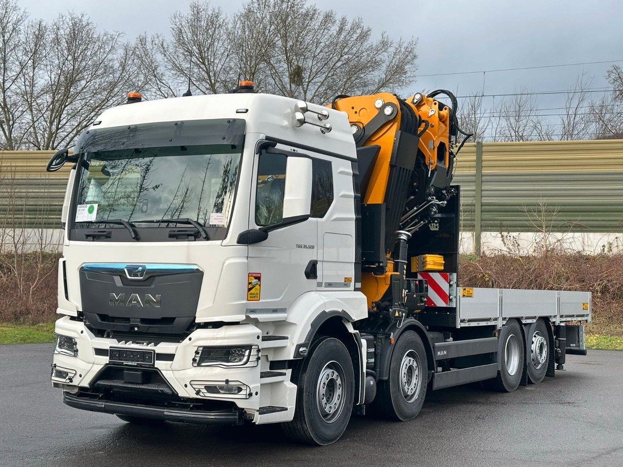 MAN TGS 35.520 8X2 Hiab EFFER 955-8s +Jib 6s - Camião grua: foto 2 MAN TGS 35.520 8X2 Hiab EFFER 955-8s +Jib 6s - Camião grua: foto 2
