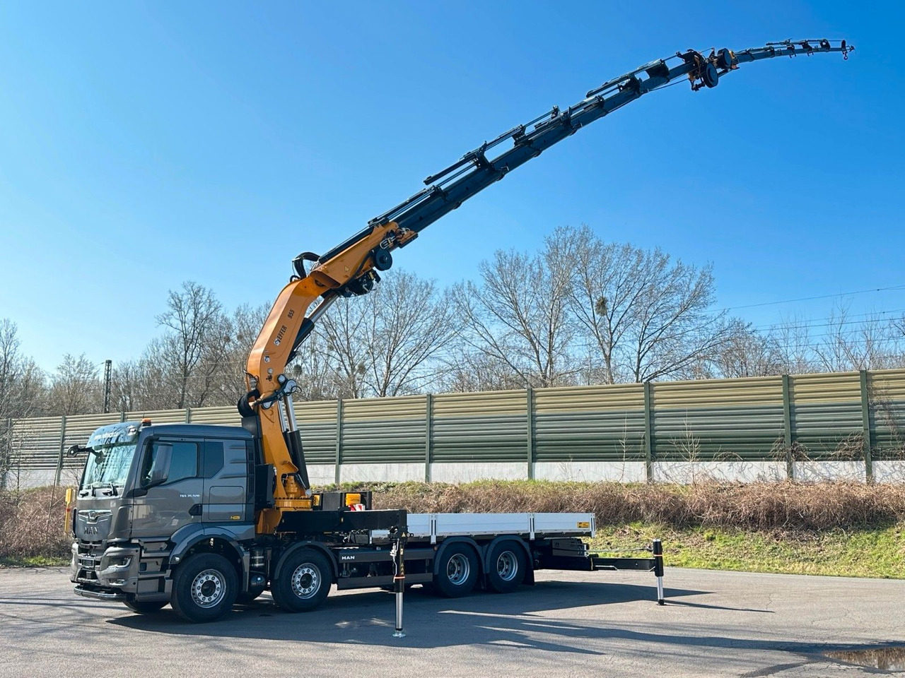 MAN TGS 35.520 8X4 TG 3 EFFER 955-8s +Jib 6sAUTOKRAN - Camião grua: foto 4 MAN TGS 35.520 8X4 TG 3 EFFER 955-8s +Jib 6sAUTOKRAN - Camião grua: foto 4