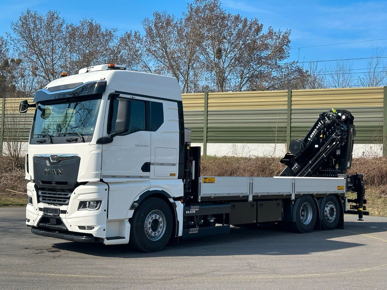 MAN TGX 26.520 TG3 Retarder / 6X2 Hiab 548 E 8 - Camião grua: foto 1 MAN TGX 26.520 TG3 Retarder / 6X2 Hiab 548 E 8 - Camião grua: foto 1