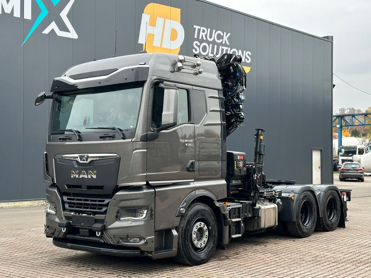 MAN TGX 26.580 6x4 Kran Hiab 302-6 + Jib-4 - Tractor: foto 2 MAN TGX 26.580 6x4 Kran Hiab 302-6 + Jib-4 - Tractor: foto 2