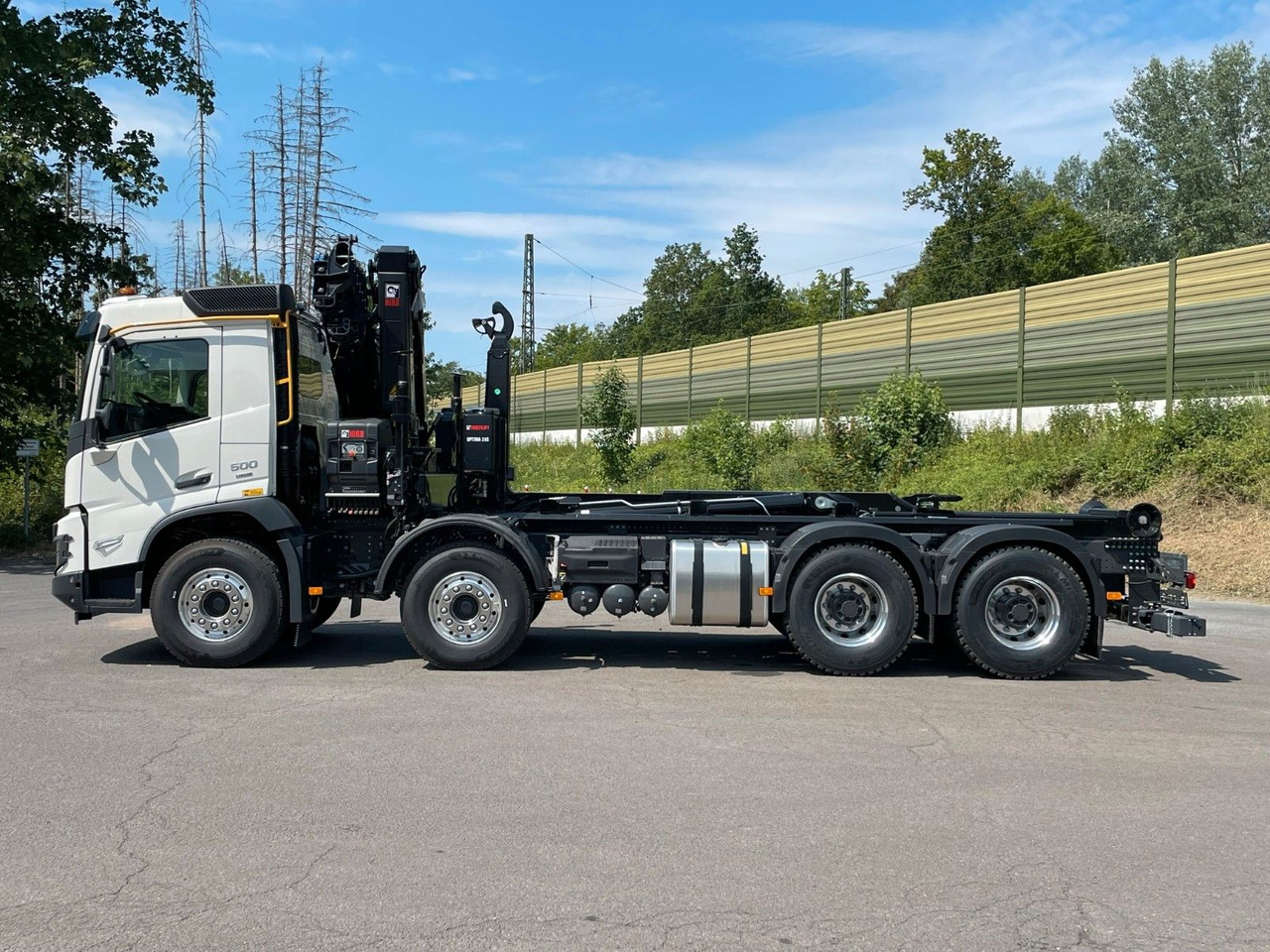 Volvo FMX 500 8x4 Abrollkipper + Kran Hiab 228-6 - Camião polibenne, Camião grua: foto 4 Volvo FMX 500 8x4 Abrollkipper + Kran Hiab 228-6 - Camião polibenne, Camião grua: foto 4