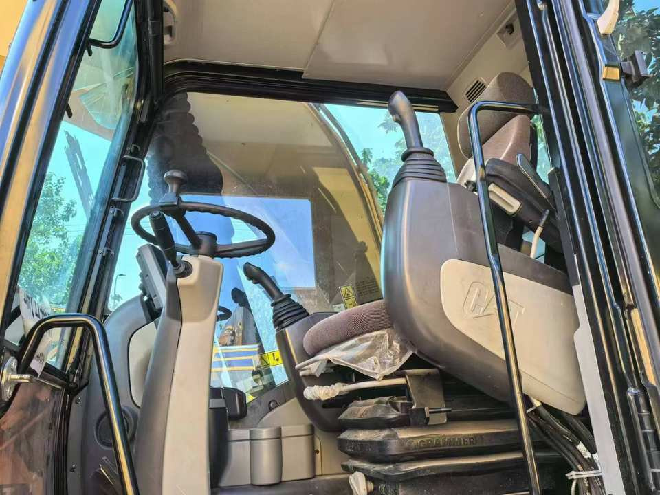 Beautiful High Quality Second-Hand CAT M315D2 Wheel Excavator Used Digger Machinery Engine After-sales Warranty Service - Escavadeira de rodas: foto 5 Beautiful High Quality Second-Hand CAT M315D2 Wheel Excavator Used Digger Machinery Engine After-sales Warranty Service - Escavadeira de rodas: foto 5