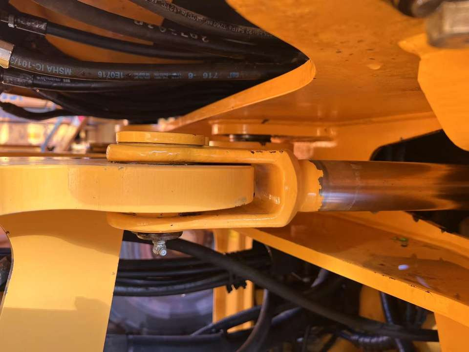 Hot Selling Used Original Sweden Hydraulic Volvo L120GZ Wheel Loader Second Hand Loader Volvo L220G in Good Condition for Sale - Pá carregadora de rodas: foto 3 Hot Selling Used Original Sweden Hydraulic Volvo L120GZ Wheel Loader Second Hand Loader Volvo L220G in Good Condition for Sale - Pá carregadora de rodas: foto 3