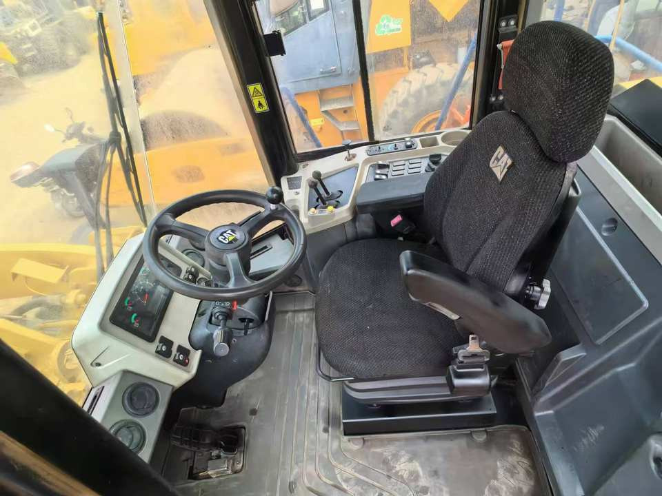 Original Cat Used Cat 950gc Wheel Loader Caterpillar 950gc Cat Loader Low Service Time - Pá carregadora de rodas: foto 4 Original Cat Used Cat 950gc Wheel Loader Caterpillar 950gc Cat Loader Low Service Time - Pá carregadora de rodas: foto 4