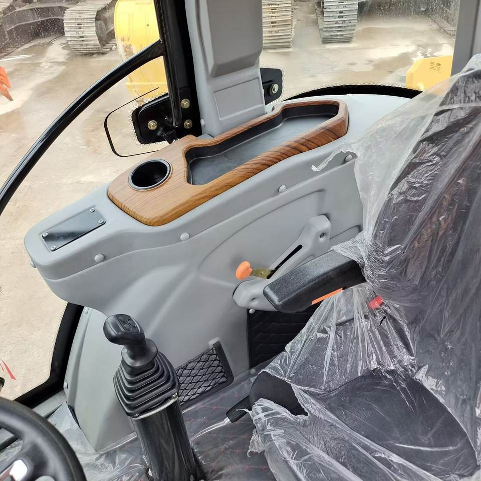 Used Caterpillar CAT 420F 420F2 Backhoe Loader Retro Excavator CAT420F CAT420F2 Cheap Price for Sale - Retroescavadeira: foto 4 Used Caterpillar CAT 420F 420F2 Backhoe Loader Retro Excavator CAT420F CAT420F2 Cheap Price for Sale - Retroescavadeira: foto 4