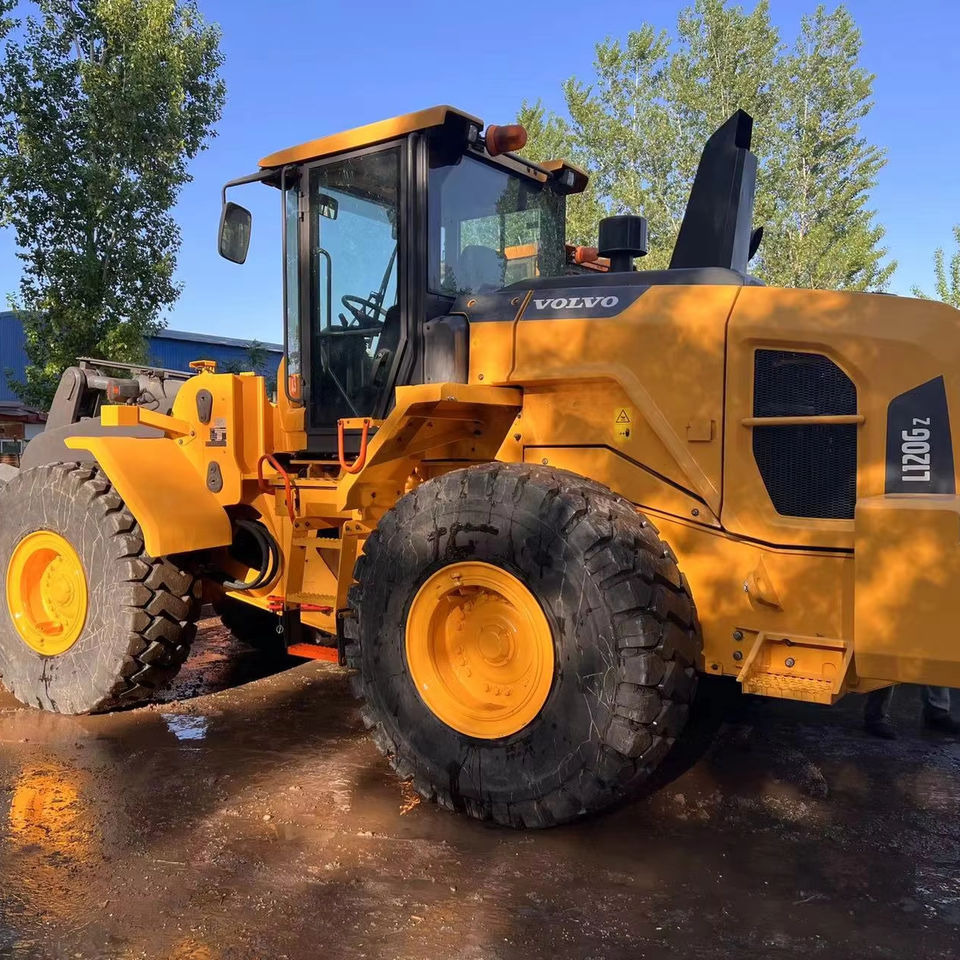 Used Volvo L120GZ 6 Ton Capacity Wheel Loader Available for Sale - Pá carregadora de rodas: foto 1 Used Volvo L120GZ 6 Ton Capacity Wheel Loader Available for Sale - Pá carregadora de rodas: foto 1